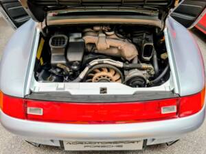 Immagine 19/34 di Porsche 911 Carrera (1996)