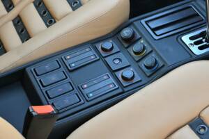 Imagen 12/28 de Ferrari 328 GTB (1989)
