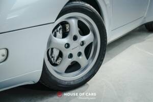 Image 11/25 de Porsche 911 Carrera 4 (1995)