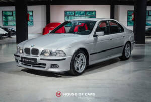 Bild 2/23 von BMW 540i (1999)