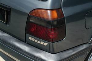 Bild 17/45 von Volkswagen Golf IV 1.6 (1997)
