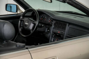 Image 35/50 de Audi Cabriolet 1.8 (2000)