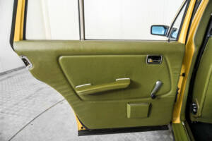 Image 36/50 of Mercedes-Benz 240 TD (1982)