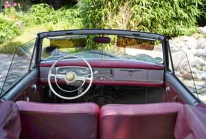 Bild 11/17 von Peugeot 403 Cabriolet (1957)
