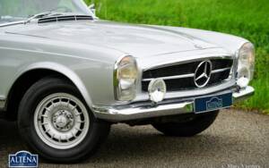 Image 2/49 of Mercedes-Benz 230 SL (1964)