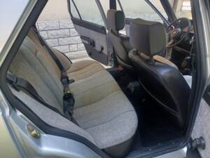 Bild 57/63 von Alfa Romeo 75 1.6 (1987)