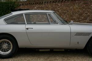 Image 41/50 of Ferrari 250 GT/E (1964)