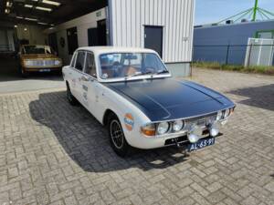 Image 4/8 of Triumph 2000 Mk II (1972)