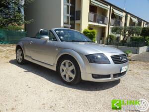 Bild 13/40 von Audi TT 1.8 T (2000)