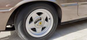 Bild 8/21 von Ferrari 365 GT4 2+2 (1973)