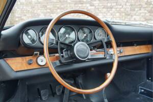 Immagine 42/50 di Porsche 911 2.0 (1965)