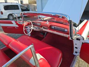 Bild 14/22 von Oldsmobile Super 88 (1959)