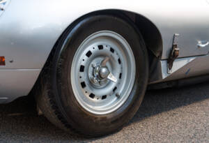 Image 12/27 of Jaguar E-Type &quot;Low Drag Coupé&quot; (1962)