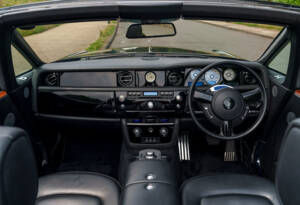 Immagine 18/29 di Rolls-Royce Phantom DHC (2008)