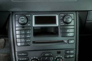 Image 24/43 of Volvo XC90 2.5T (2005)