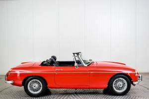 Image 7/50 de MG MGB (1973)