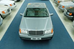 Bild 3/50 von Mercedes-Benz 300 SE (1992)
