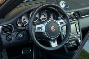 Bild 13/50 von Porsche 911 Turbo (2010)