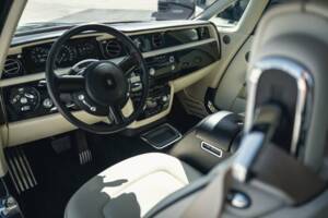 Image 6/15 of Rolls-Royce Phantom Coupé (2011)