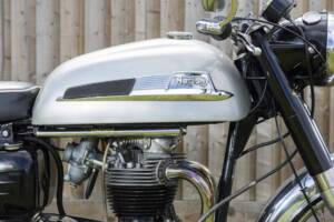 Immagine 3/39 di Norton 650 SS (1964)
