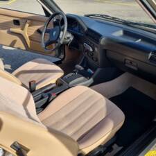 Immagine 11/21 di BMW 318i (1989)