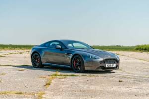 Bild 1/50 von Aston Martin V12 Vantage S (2016)