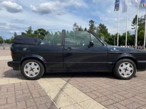 Afbeelding 23/75 van Volkswagen Golf I Cabrio 1.8 (1991)