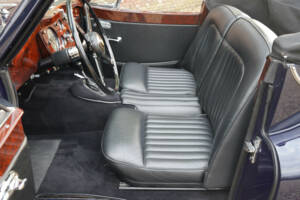 Image 16/50 of Jaguar XK 140 SE DHC (1956)