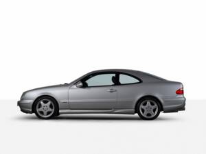 Image 2/28 of Mercedes-Benz CLK 200 Kompressor (2001)