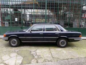 Image 3/25 de Mercedes-Benz 280 SE (1979)