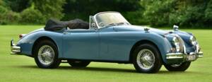 Immagine 2/50 di Jaguar XK 150 3.4 S DHC (1958)