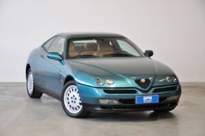 Image 1/24 of Alfa Romeo GTV 2.0 V6 Turbo (1997)