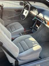 Image 18/29 de Mercedes-Benz 500 SEC (1982)