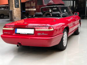 Immagine 11/27 di Alfa Romeo 2.0 Spider (1992)