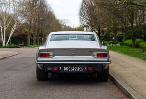Afbeelding 6/30 van Aston Martin V8 Vantage X-Pack (1987)