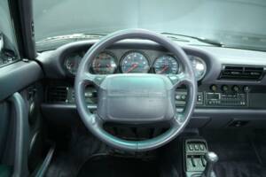 Immagine 16/50 di Porsche 911 Carrera 4 (1993)