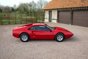 Image 22/42 of Ferrari 308 GTB (1976)