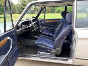 Image 2/22 of BMW 2002 (1975)