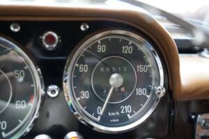 Image 5/12 de Mercedes-Benz 190 SL (1959)