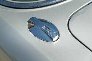 Image 28/50 of Jaguar XJ 6 4.2 (1970)