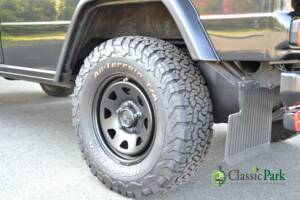 Immagine 46/49 di Mercedes-Benz 230 GE (lang) (1991)