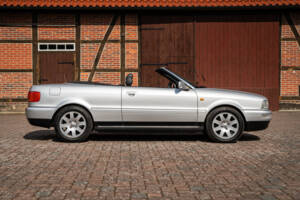 Bild 16/46 von Audi Cabriolet 2.6 (2000)