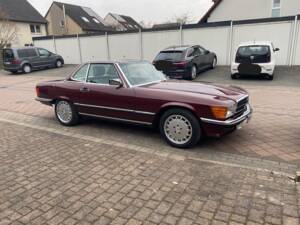 Image 3/9 of Mercedes-Benz 560 SL (1985)