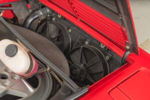 Bild 38/43 von Ferrari 328 GTS (1985)