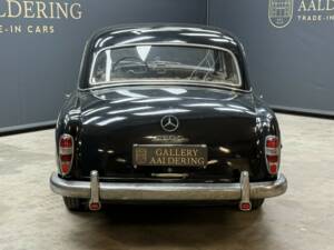 Image 6/50 of Mercedes-Benz 220 S (1955)