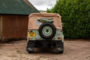 Bild 19/50 von Land Rover Defender 90 TD4 (2008)