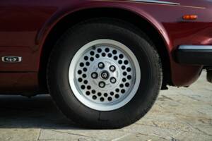 Bild 23/50 von Daimler Double Six (1988)