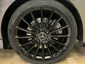 Bild 12/16 von Mercedes-AMG CLA 45 Shooting Brake (2019)