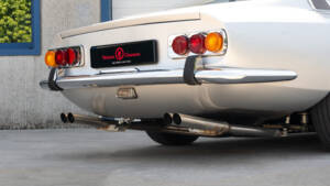 Image 22/69 de Ferrari 365 GT 2+2 (1969)