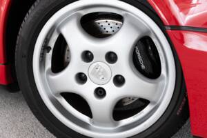 Image 24/40 of Porsche 911 Carrera RS (1992)